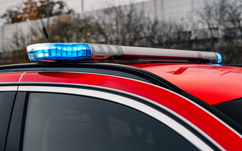 Blaulichtbalken auf einem Feuerwehrfahrzeug
