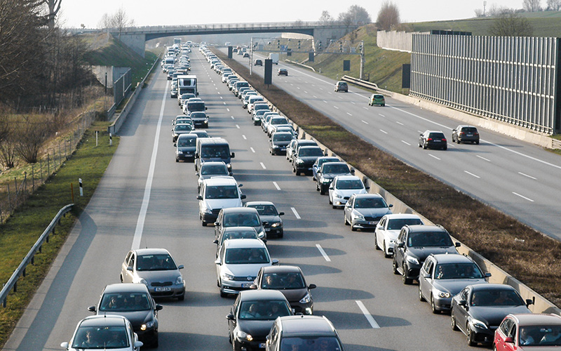 Rettungsgasse auf Autobahnen
