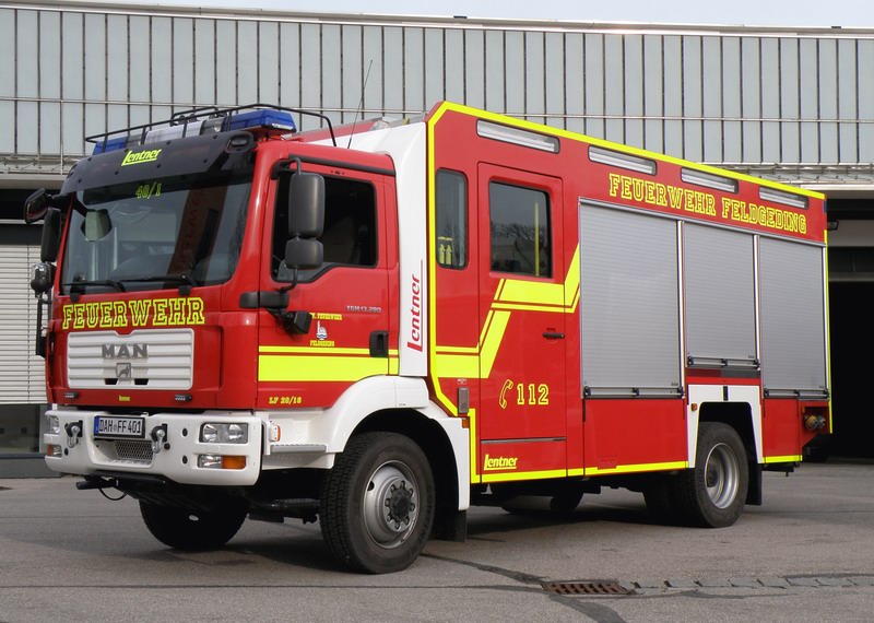 Hilfeleistungslöschgruppenfahrzeug 20/16 Feuerwehr Feldgeding