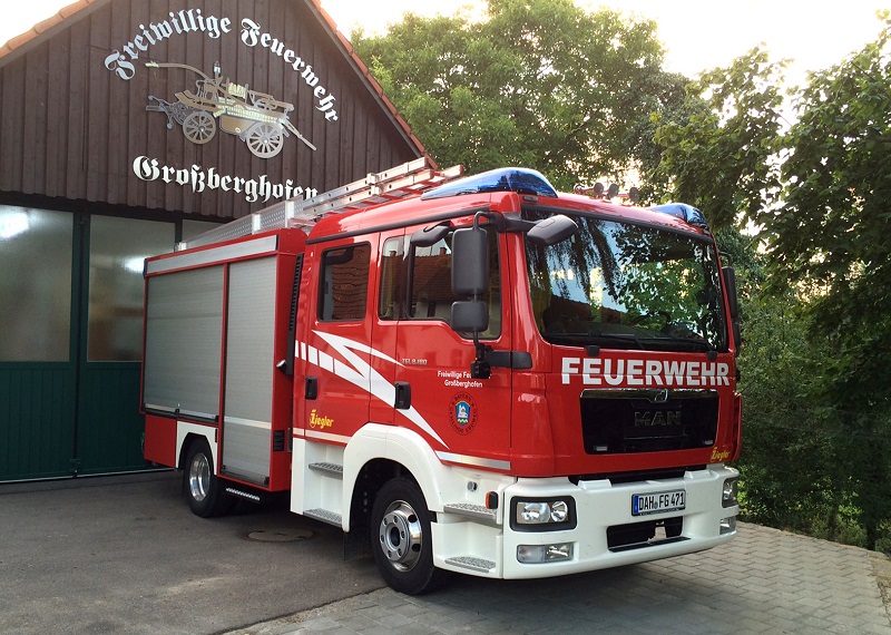 Mittleres Löschfahrzeug Feuerwehr Großberghofen