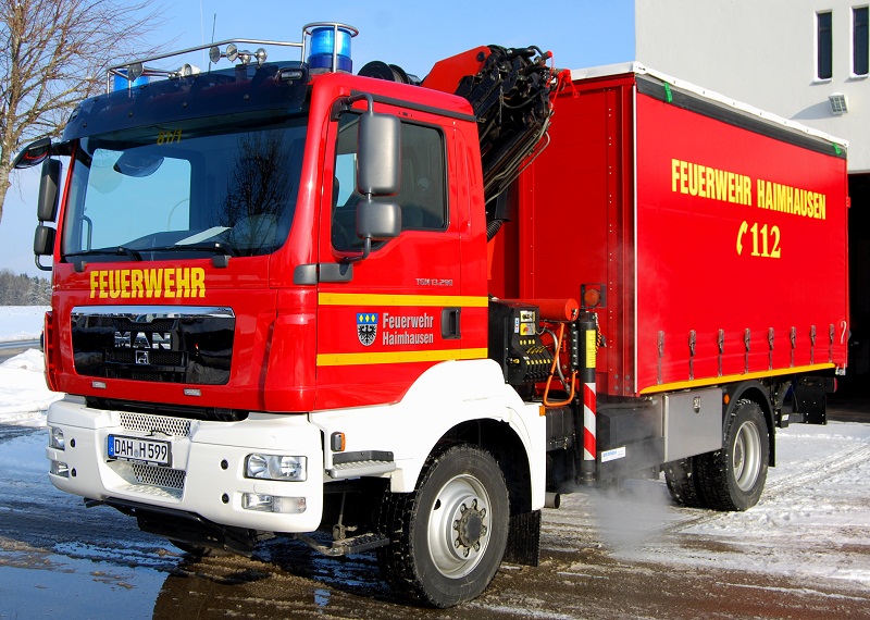Versorgungs-LKW mit Kran Feuerwehr Haimhausen