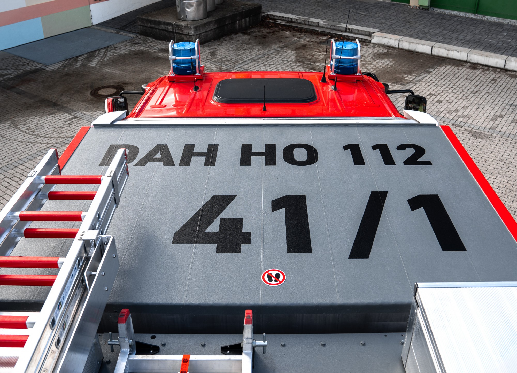 Beklebung auf dem Fahrzeugdach