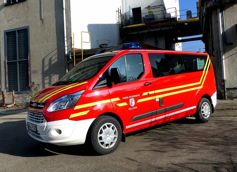 Mannschaftstransportwagen Feuerwehr Pellheim