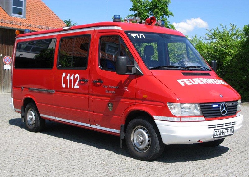 Mehrzweckfahrzeug Feuerwehr Röhrmoos