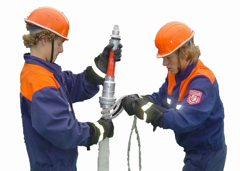 Befestigen einer Feuerwehrleine