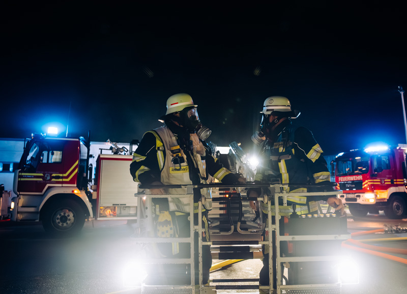 Brand einer Lagerhalle im Dachauer Gewerbegebiet