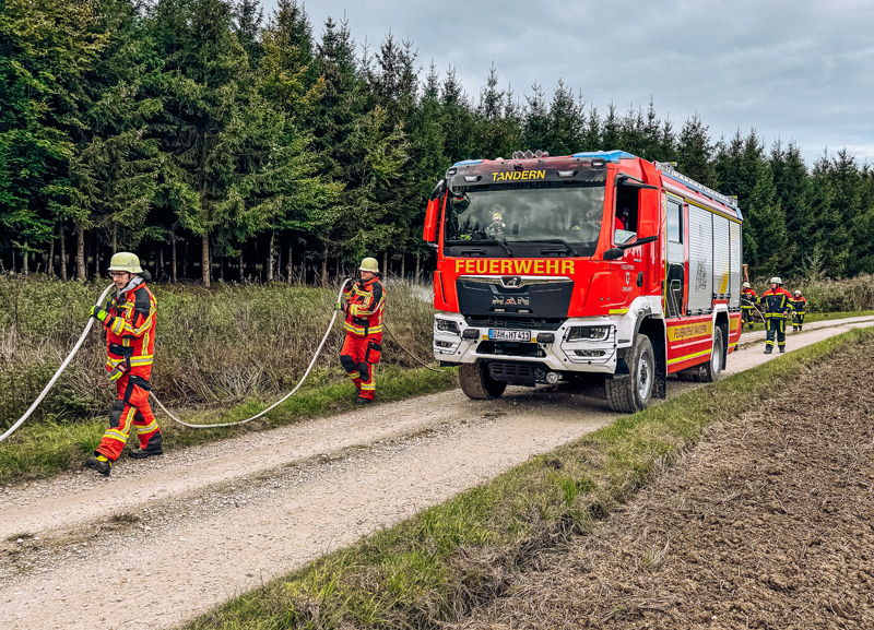 Gemeinsam stark gegen Waldbrände – Feuerwehren im Landkreis Dachau üben den Ernstfall