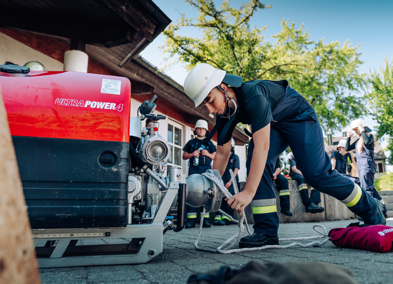 Ein Wochenende für die Feuerwehrjugend: Erfolgreiches Blaulichtcamp mit Jugendleistungsprüfung in Tandern