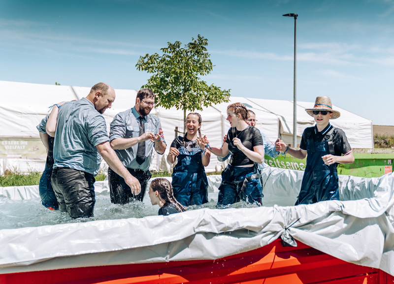 Ein Wochenende für die Feuerwehrjugend: Erfolgreiches Blaulichtcamp mit Jugendleistungsprüfung in Tandern