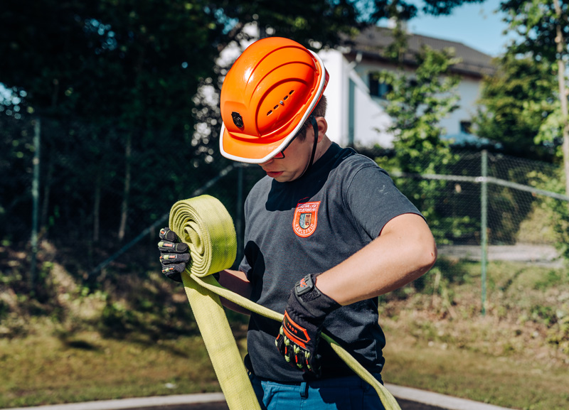 Ein Wochenende für die Feuerwehrjugend: Erfolgreiches Blaulichtcamp mit Jugendleistungsprüfung in Tandern