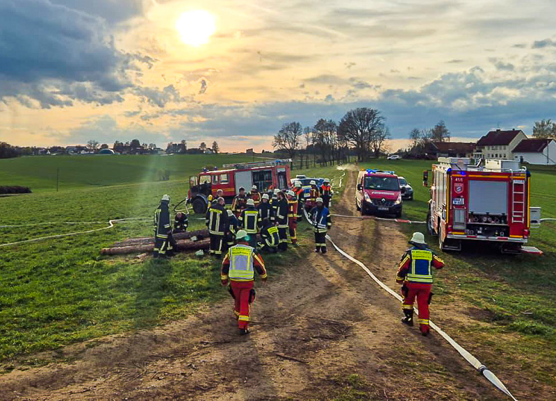 Brand am Ostersonntag bei Röckersberg - Schnelles Eingreifen verhindert größere Ausbreitung