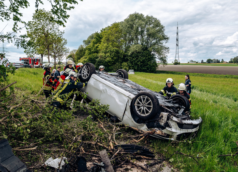 Fünf Verletzte bei Verkehrsunfall auf der Staatsstraße 2047