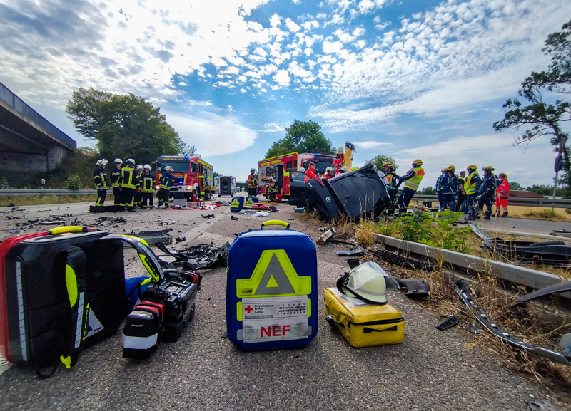Schwerer Verkehrsunfall auf der B 471 fordert ein Todesopfer