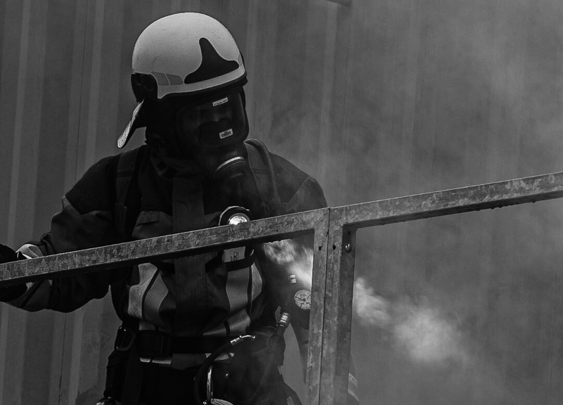Verstärkung für den Atemschutzeinsatz: 14 Feuerwehrdienstleistende schließen Ausbildung erfolgreich ab