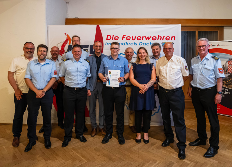 Jakob Medla - Ehrennadel der Jugendfeuerwehr Oberbayern in Silber