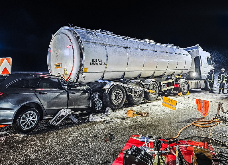 Tödlicher Verkehrsunfall am Parkplatz Fuchsberg