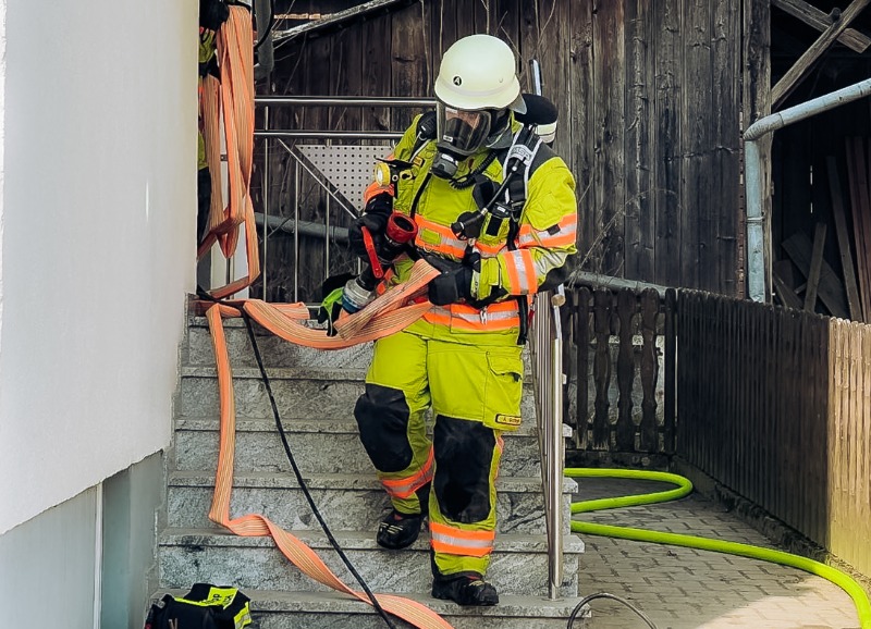 Wäschetrockner fängt Feuer: Feuerwehr verhindert schlimmeres