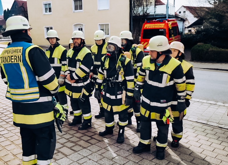 Erfolgreiche MTA-Abschlussprüfung bei der Feuerwehr Tandern