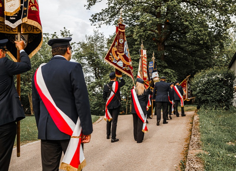 Traditioneller Florianstag mit Fahrzeugsegnung am Petersberg