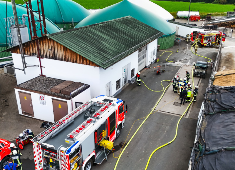 100 Einsatzkräfte üben den Ernstfall an Biogasanlage