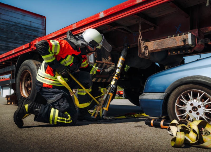 Ausbildung „Unterfahrunfälle“ am Katastrophenschutzzentrum