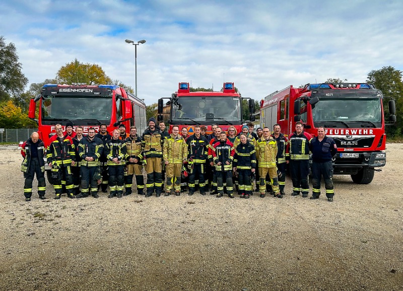 23 Feuerwehrleute schließen Maschinistenlehrgang ab