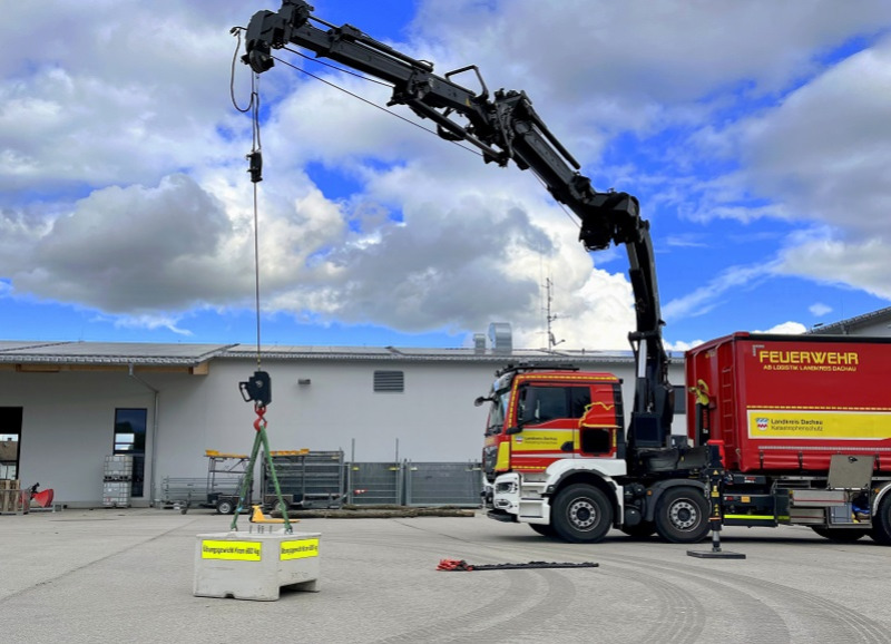 Training für Maschinisten: Erfolgreicher Workshop an Spezialfahrzeugen im Katastrophenschutzzentrum