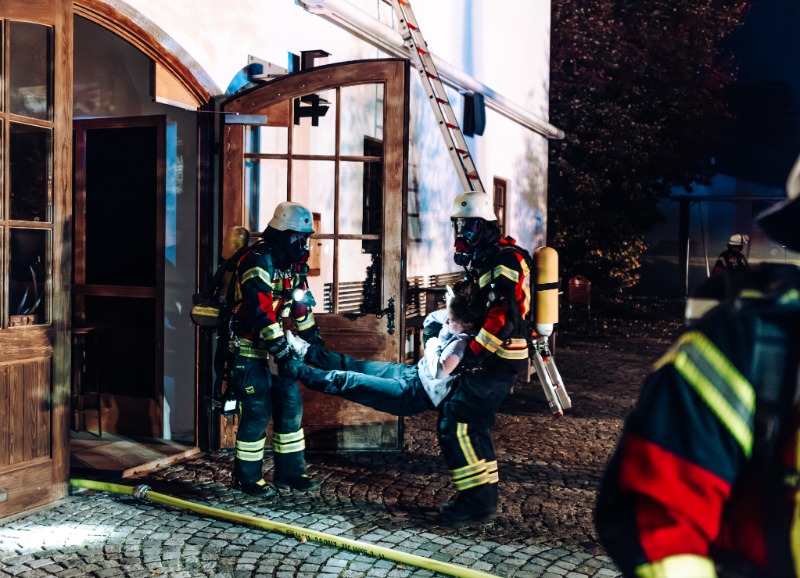 Gemeinsamer Erfolg: Schwabhausener Gemeindefeuerwehren proben den Ernstfall